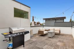 Cap Hill Retreat with Rooftop