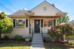 City Oasis: Office, Yard & BBQ