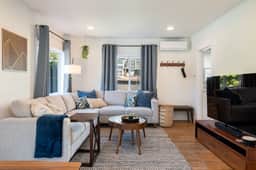 City Oasis: Office, Yard & BBQ