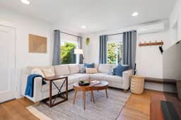 City Oasis: Office, Yard & BBQ