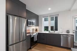City Retreat Close to Lightrail | 2BR