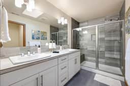 Lovely Family Gem ~ 10mins to Downtown