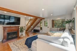 Peaceful 3BR Retreat by the Falls