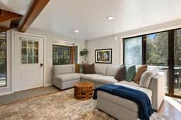 Peaceful 3BR Retreat by the Falls