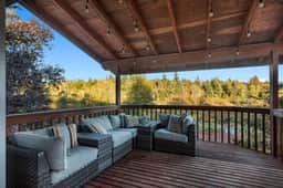 Spacious Family Escape: Hot Tub - Huge Yard