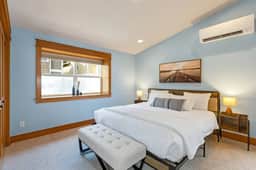 Warm & Tranquil Haven: Gym, Office, Patio
