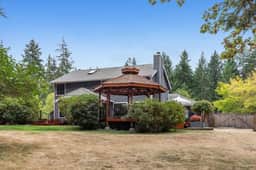 Woodinville 4 Bedroom: Acre Yard, Fire Pit, BBQ - Image 2
