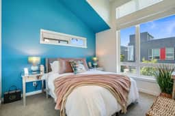 Stylish & Central Haven - Image 2