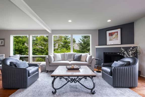 Elegant & Spacious | Huge Yard - Office - Parking! - Image 1