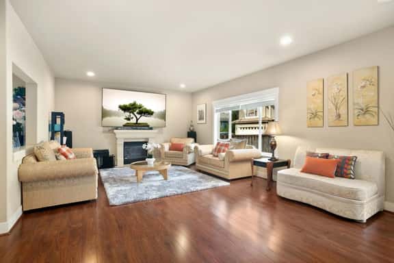 5BR Family Retreat in Renton | Office & Garage - Image 1