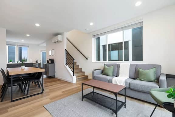 154 - Urban Retreat Close to Light Rail ~ 2bd, 2bath
