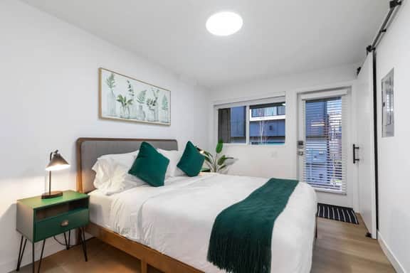 City Retreat Close to Lightrail | 2BR