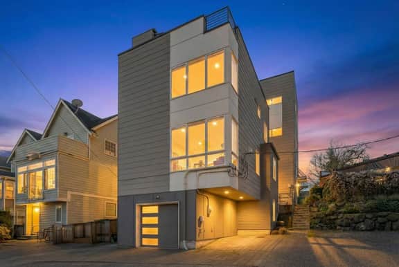 Golden Gardens 3BR Retreat: Steps From Beach Park