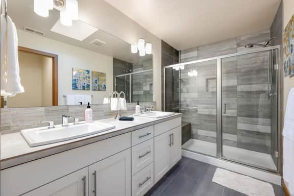 Lovely Family Gem ~ 10mins to Downtown