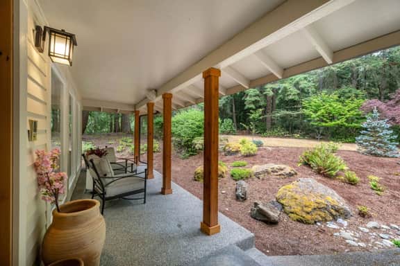Tranquil Forest Luxury Home - Image 2