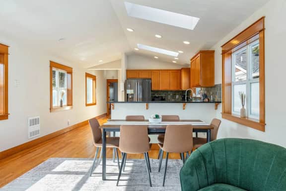 Warm & Tranquil Haven: Gym, Office, Patio