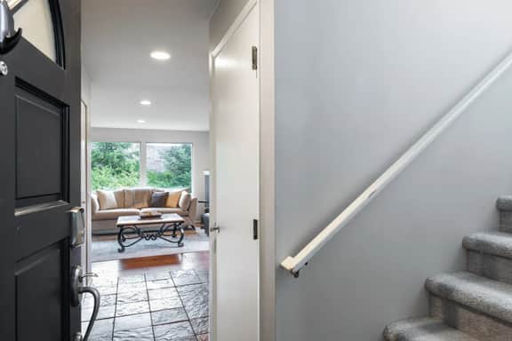 Elegant & Spacious | Huge Yard - Office - Parking! - Image 4