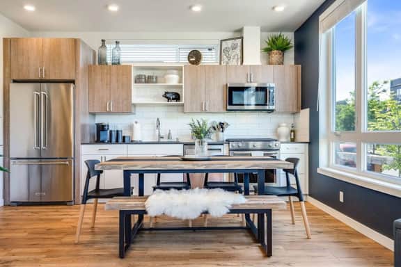 Stylish & Central Haven - Image 3