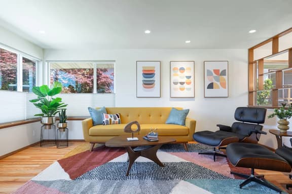 Chic & Bright Greenwood Home - AC, Parking