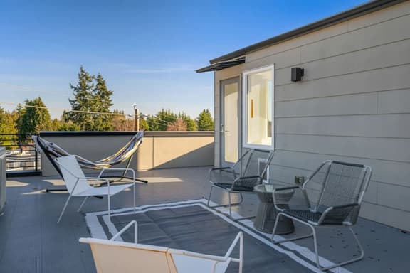 Golden Gardens 3BR Retreat: Steps From Beach Park